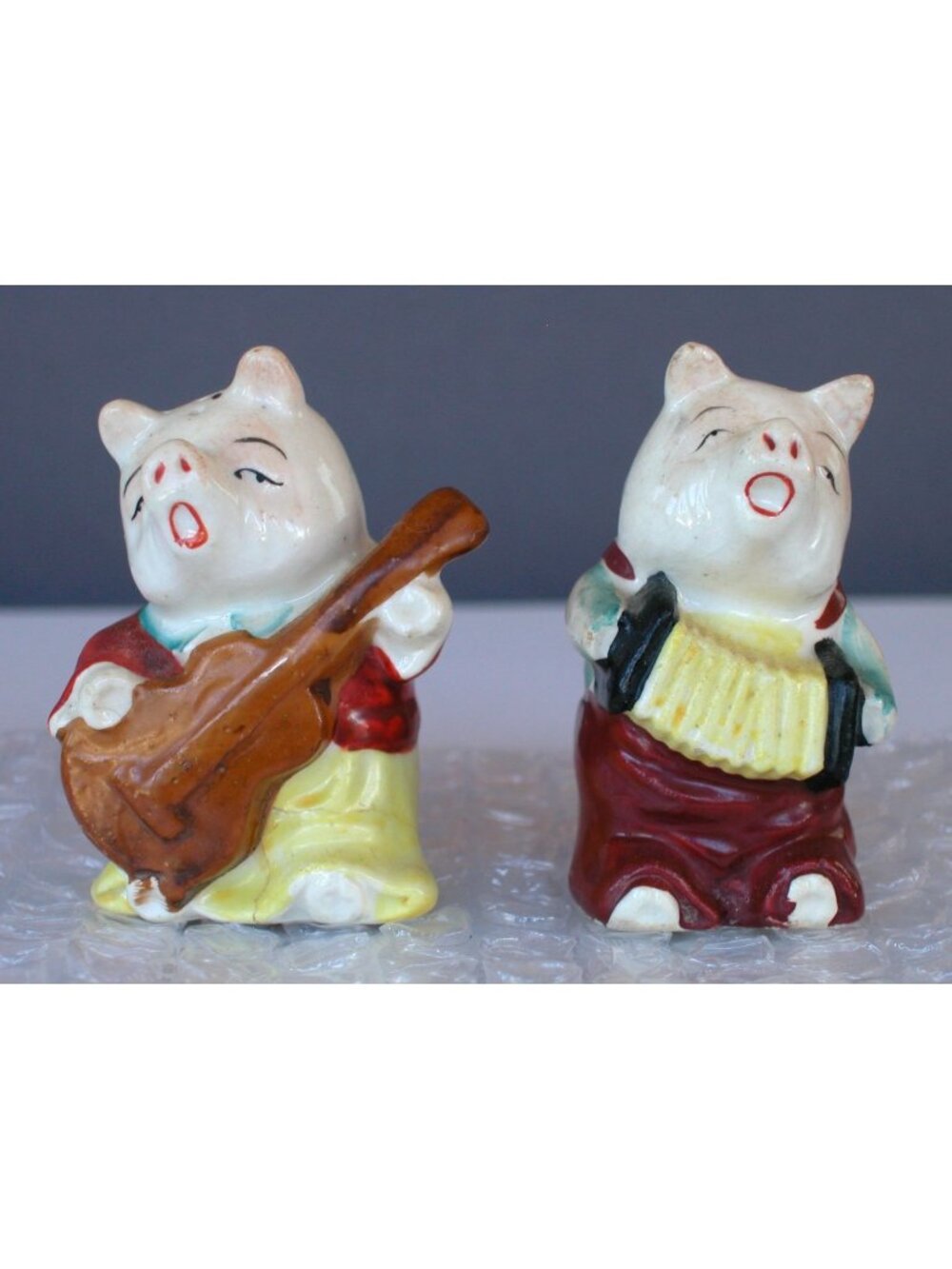 Vintage Anthropomorphic Musical Pig Salt & Pepper Shakers